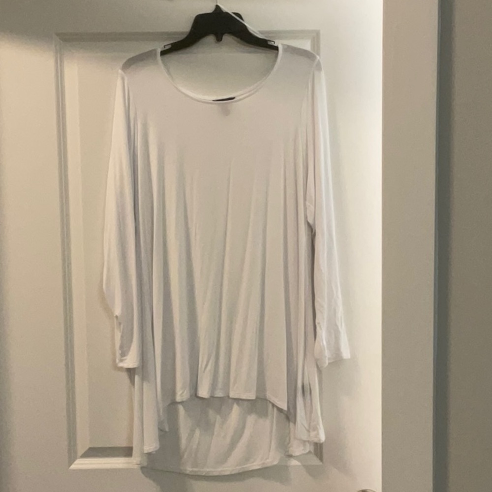 Intro Brand, Long sleeves, longer in the back 2X